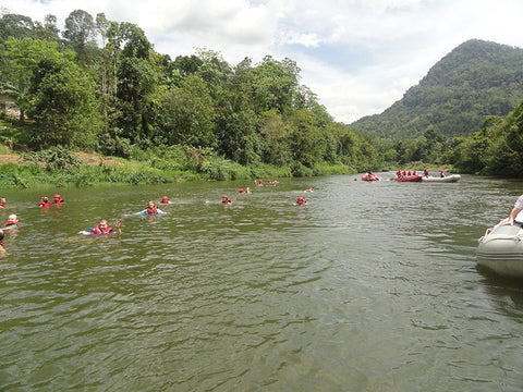 Flat Water Rafting in Kelani River in Kitulagala