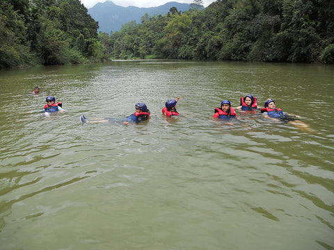 Flat Water Rafting in Kelani River in Kitulagala